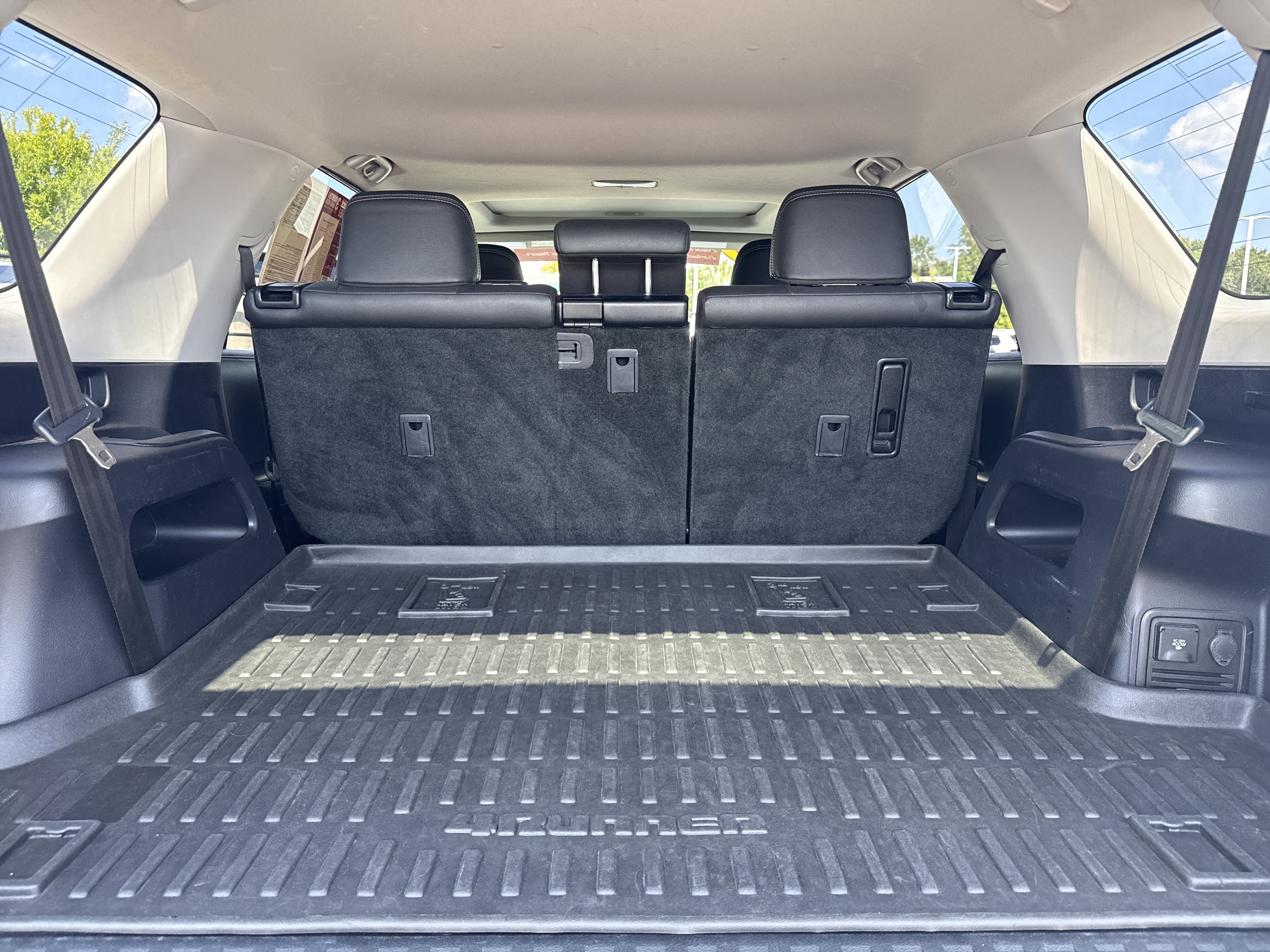 Used 2019 Toyota 4Runner Limited AWD/4WD image 32