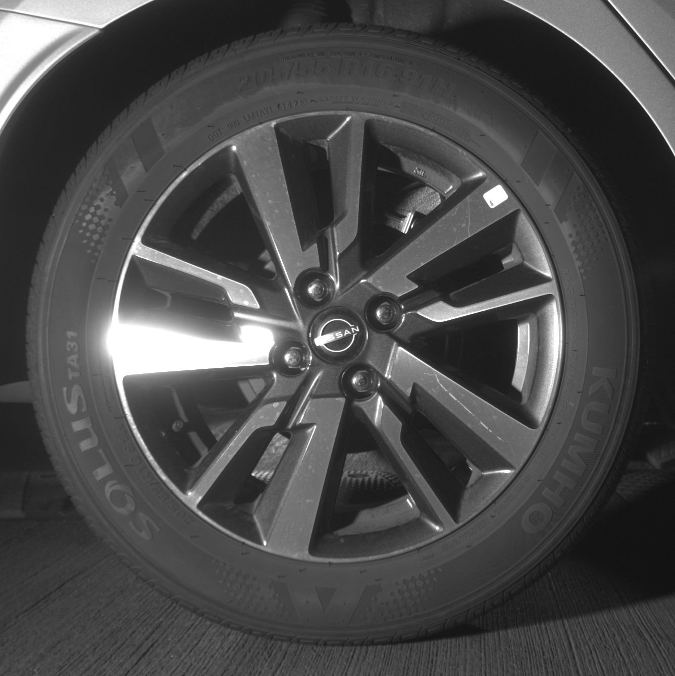 Used 2025 Nissan Versa SV FWD image 15