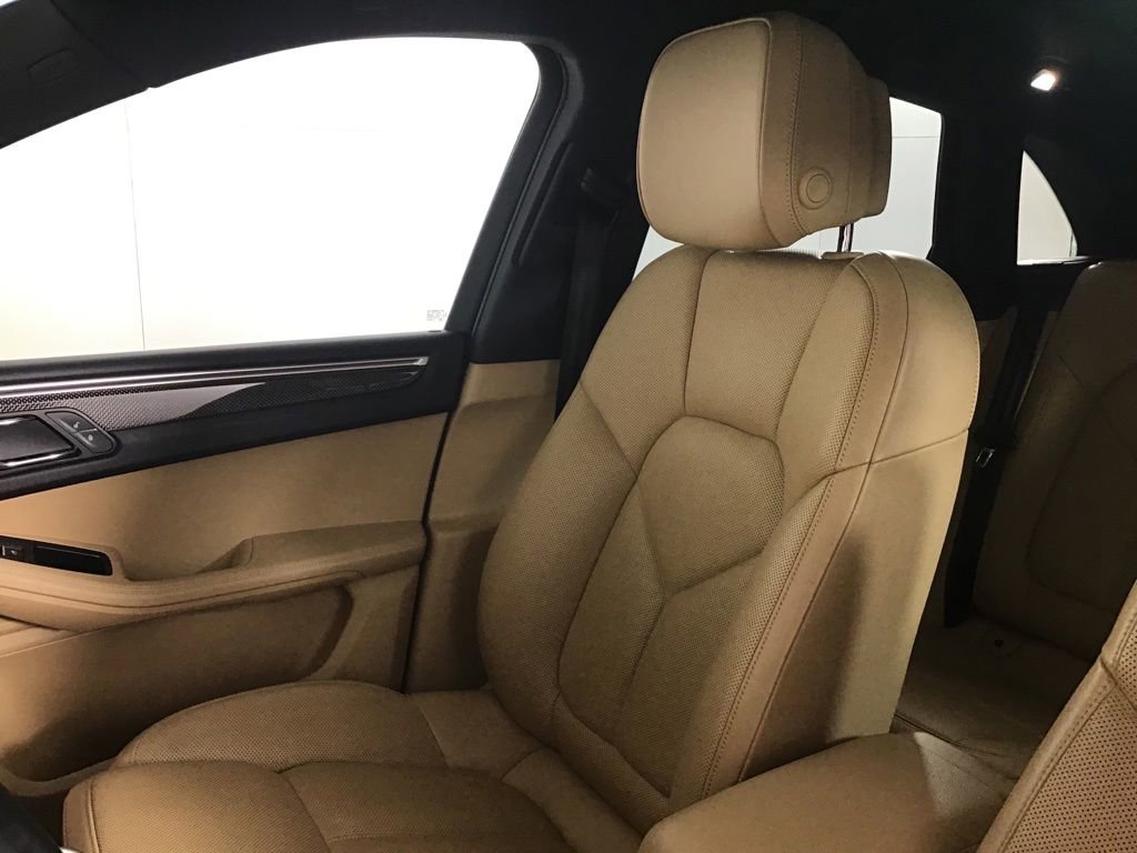 Certified 2017 Porsche Macan S AWD/4WD image 22