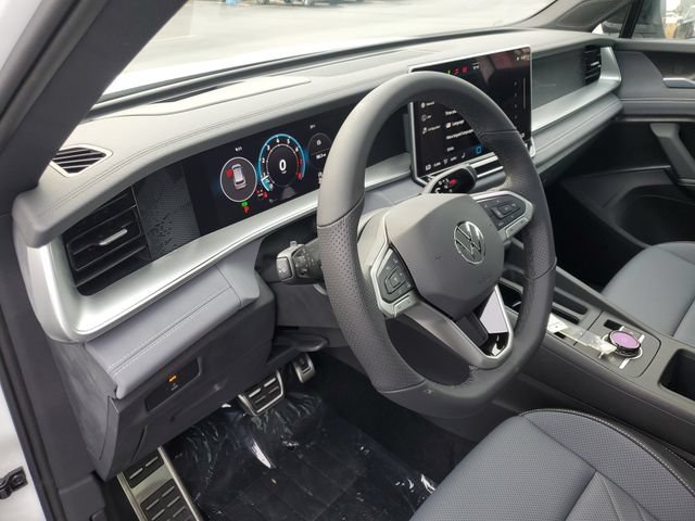 New 2026 Volkswagen Tiguan SE R-Line AWD/4WD image 19