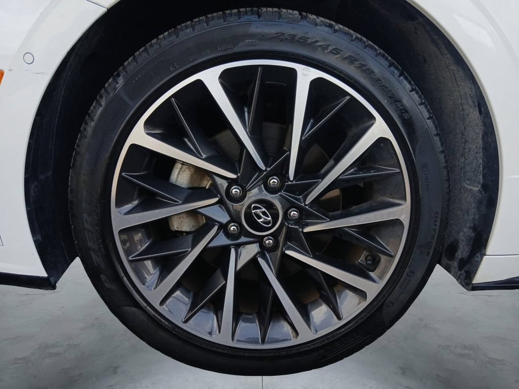 Certified 2023 Hyundai Sonata Limited FWD image 14