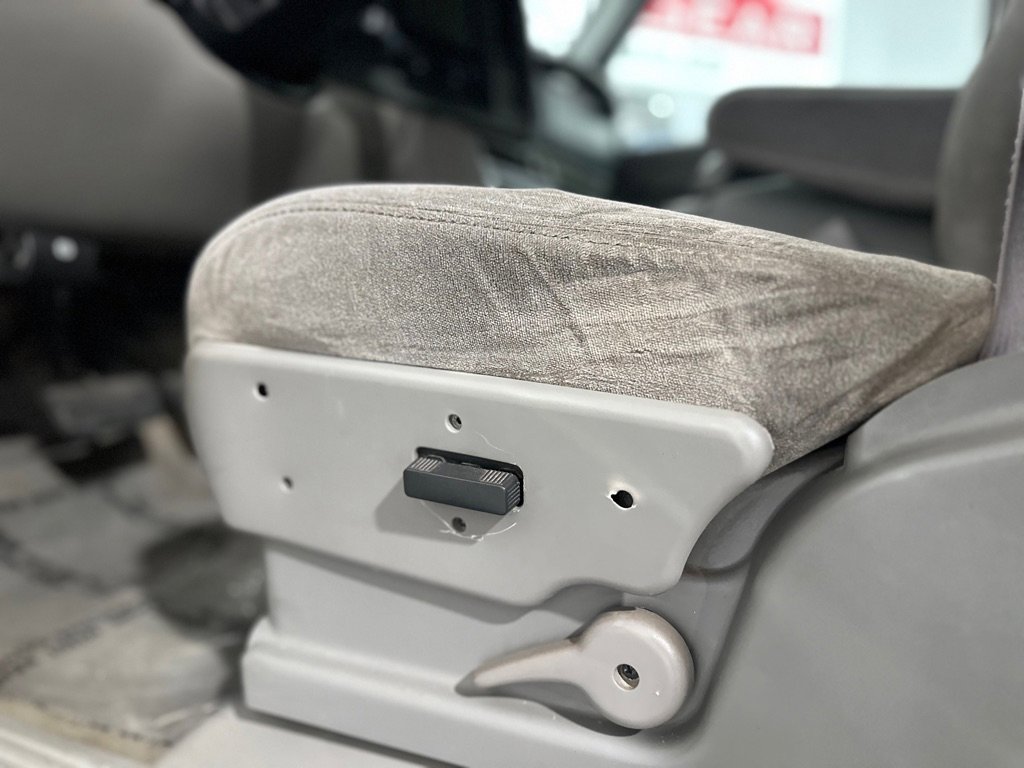 Used 2006 Chevrolet Avalanche Z71 w/ Sun And Sound Package image 24