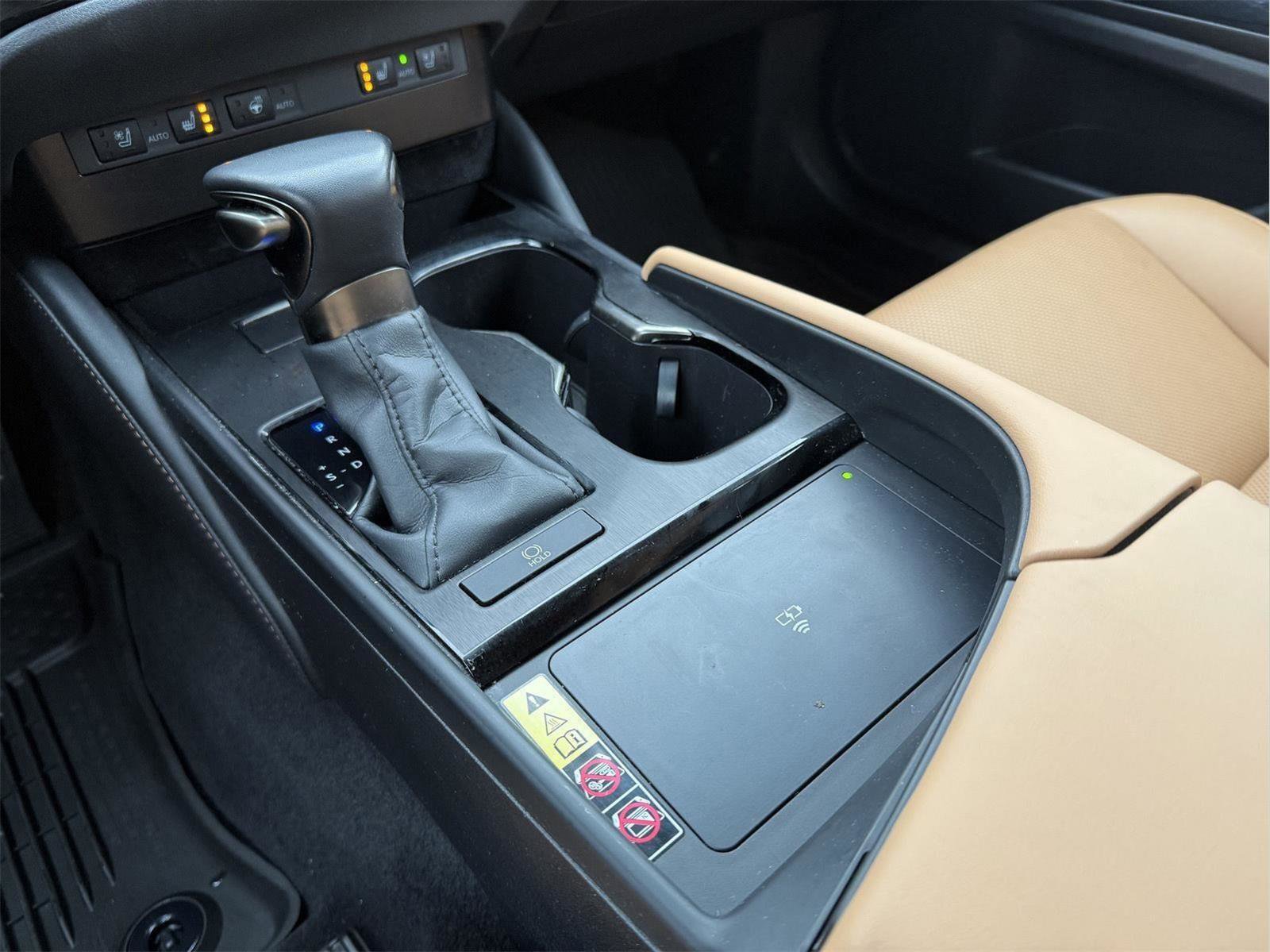 Certified 2023 Lexus ES 250 w/ Premium Package image 20