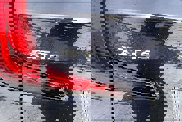 Used 2023 Cadillac XT4 Luxury w/ Cold Weather Package image 7