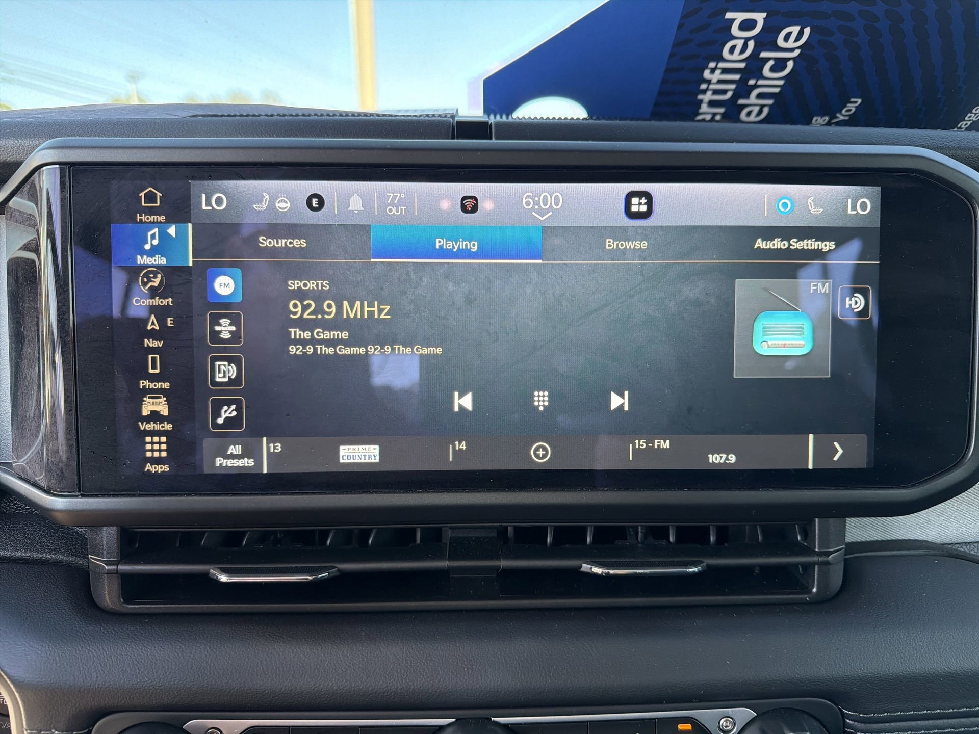 Used 2025 Jeep Wrangler Unlimited Sahara AWD/4WD image 7