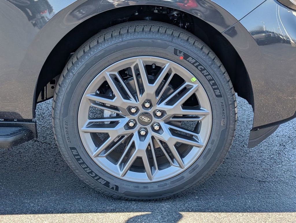 New 2026 Ford Expedition Max Platinum image 18