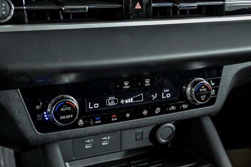 New 2026 Mitsubishi Outlander SEL Black Edition AWD/4WD image 21