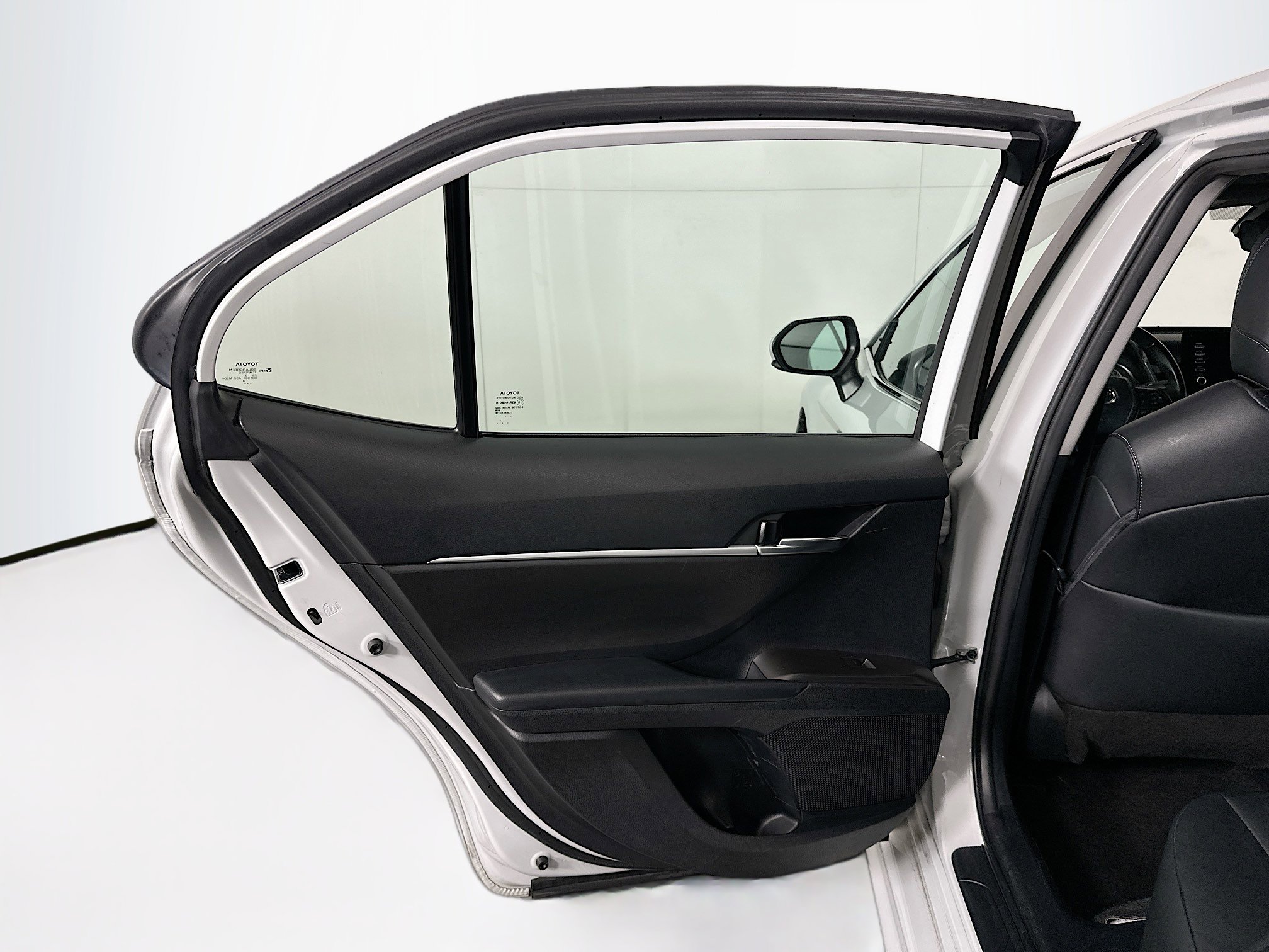 Used 2023 Toyota Camry SE image 24