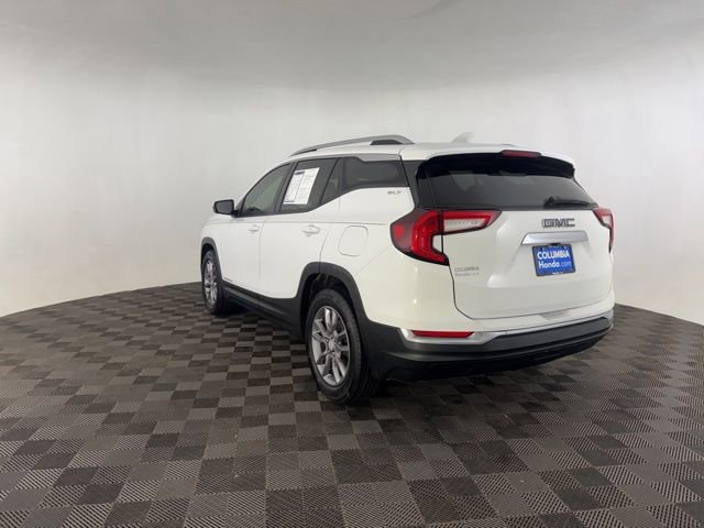 Used 2023 GMC Terrain SLT image 10