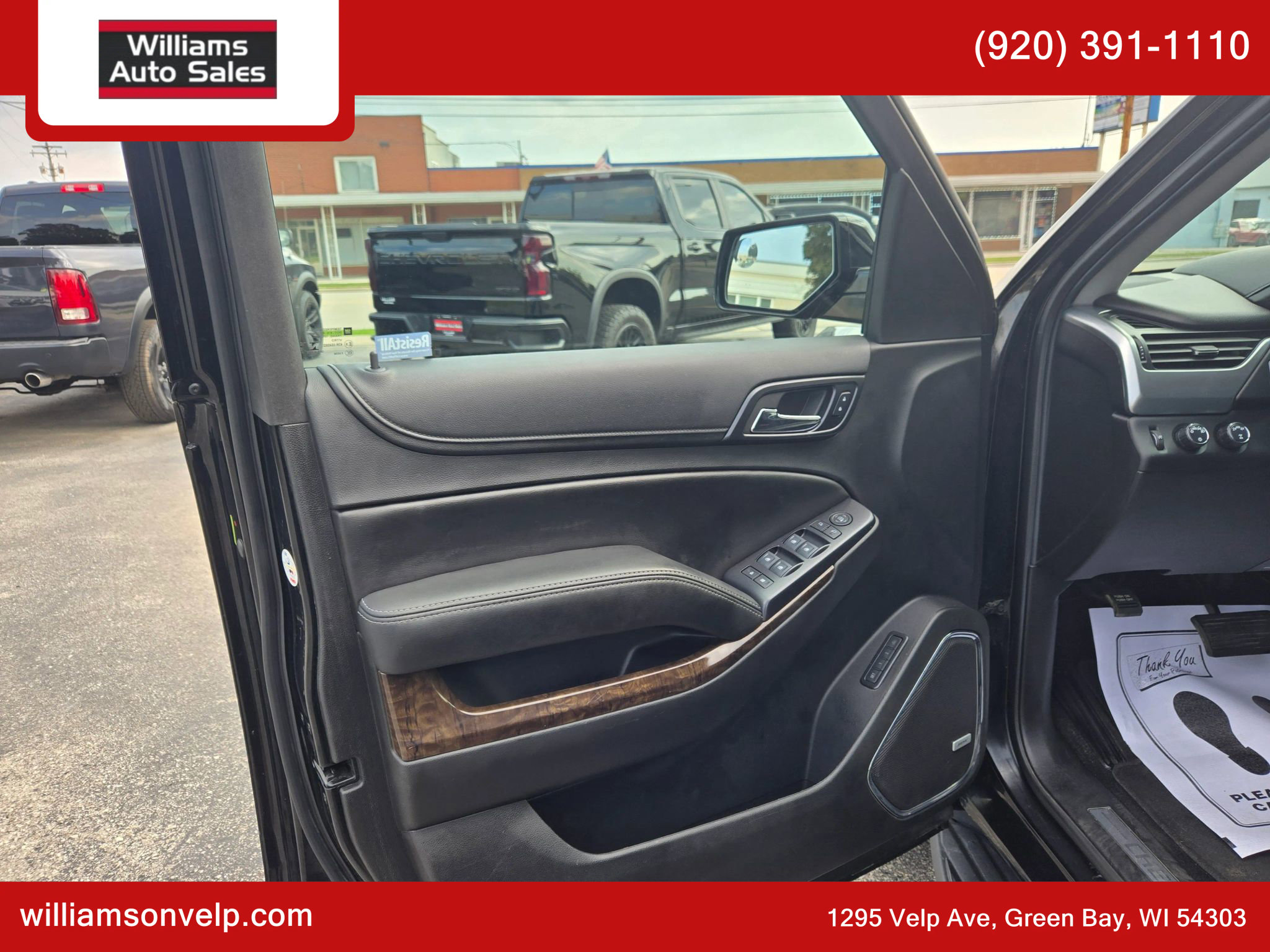 Used 2018 Chevrolet Suburban LT image 10