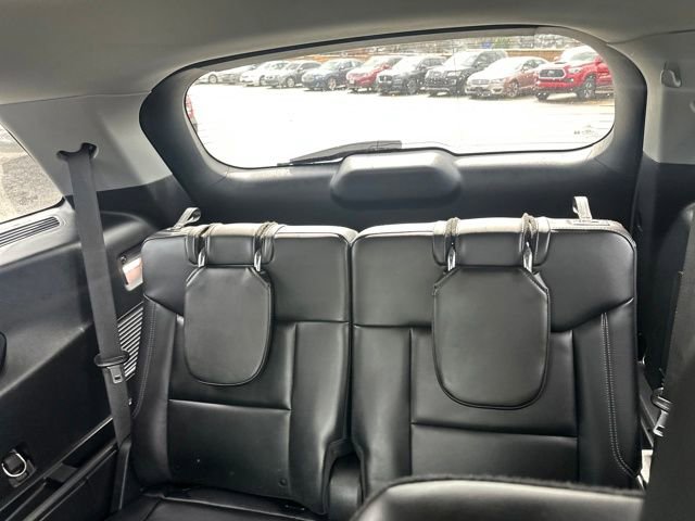 Used 2021 Ford Explorer XLT w/ Equipment Group 202A image 31