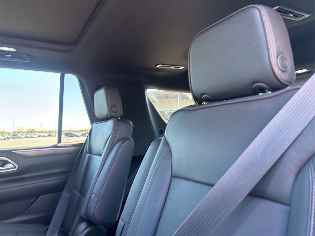 Used 2021 Chevrolet Tahoe High Country w/ Premium Package image 29