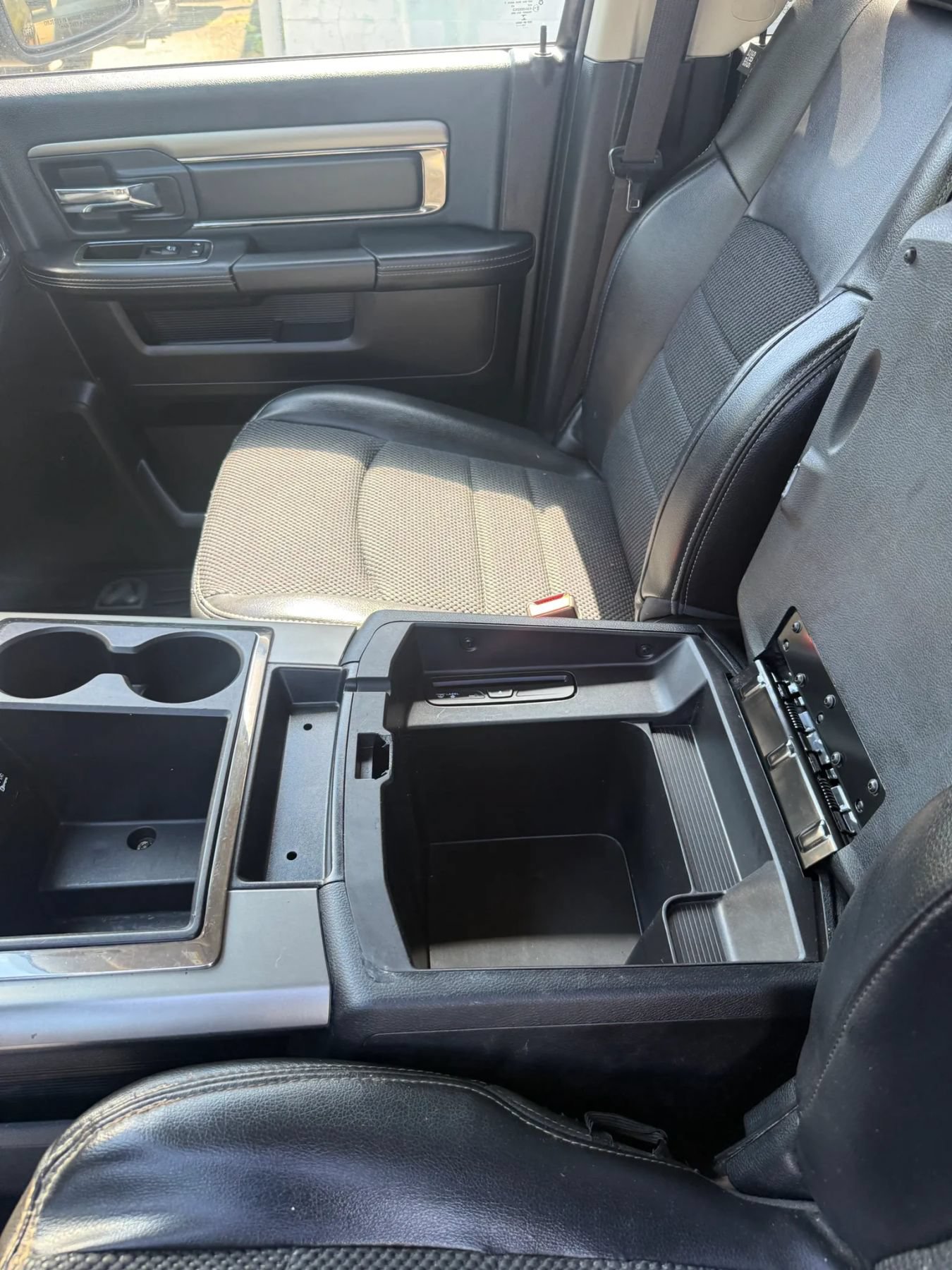 Used 2014 RAM 1500 Sport w/ Remote Start & Security Group AWD/4WD image 23