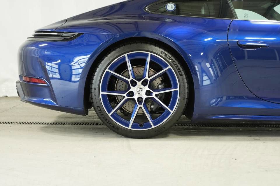 Certified 2026 Porsche 911 Carrera T image 43