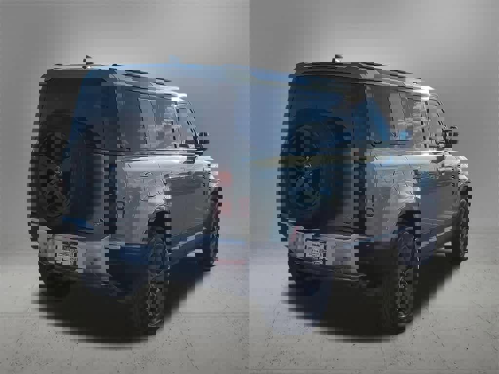 Used 2022 Land Rover Defender 110 SE image 6