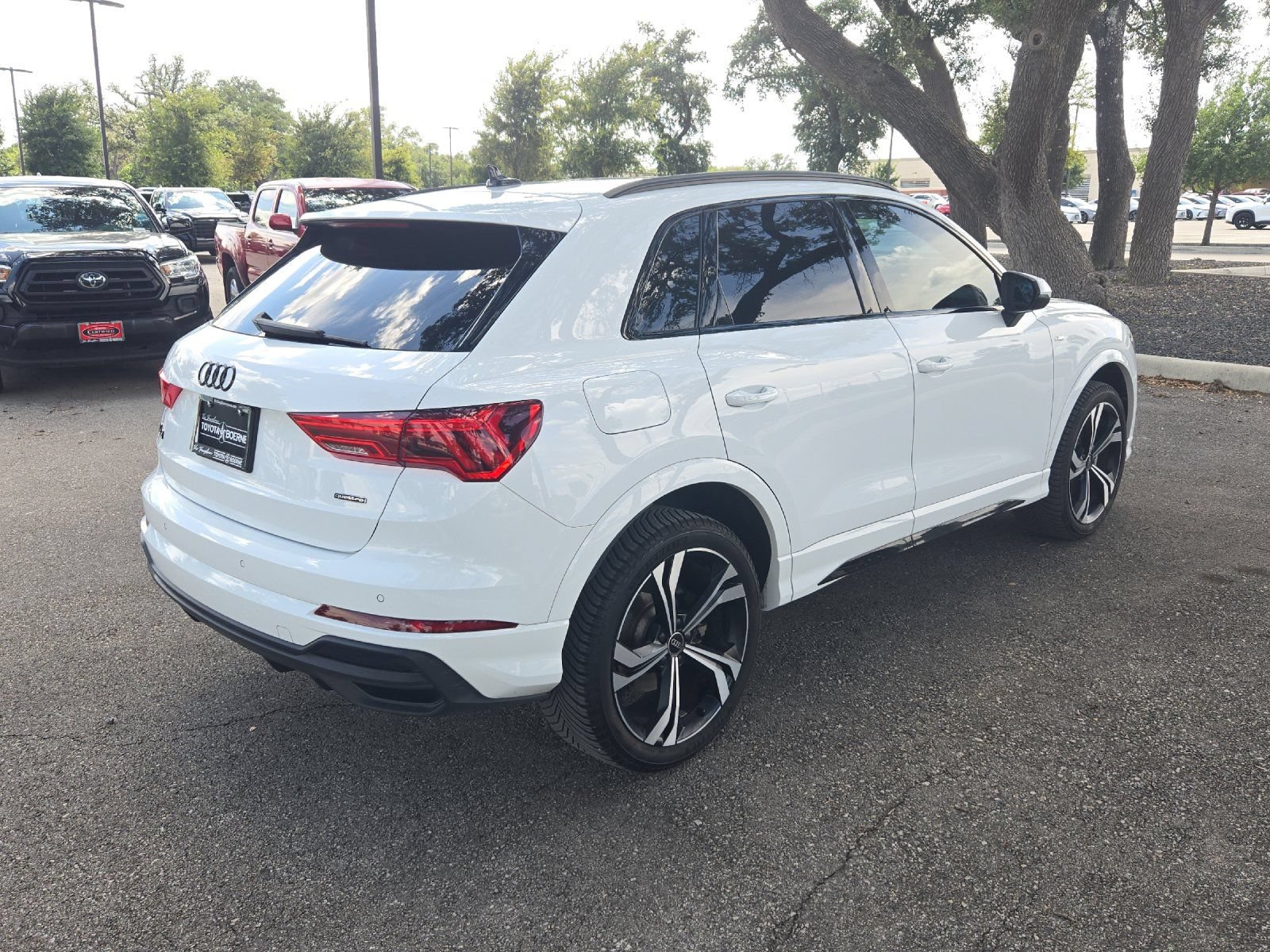 Used 2024 Audi Q3 2.0T Premium Plus w/ Premium Plus Package AWD/4WD image 5