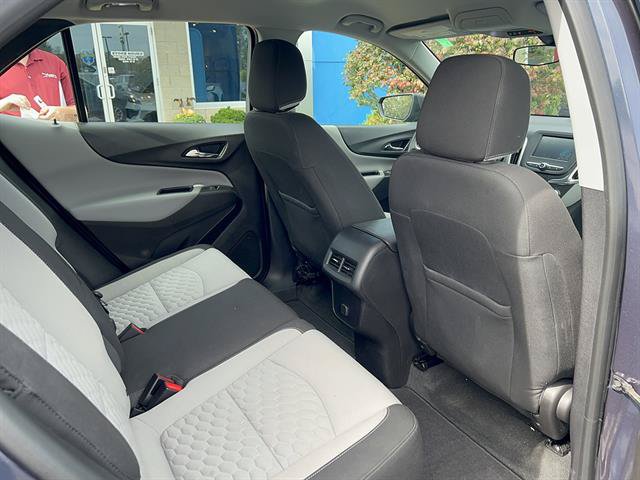 Used 2018 Chevrolet Equinox LS FWD image 12