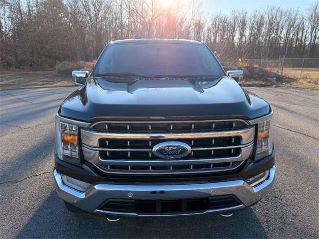 Used 2021 Ford F150 Lariat image 2