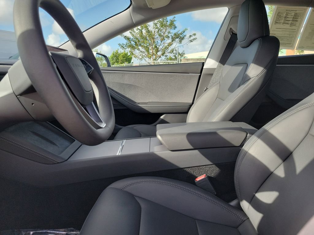 Used 2024 Tesla Model 3 Standard Range RWD image 19