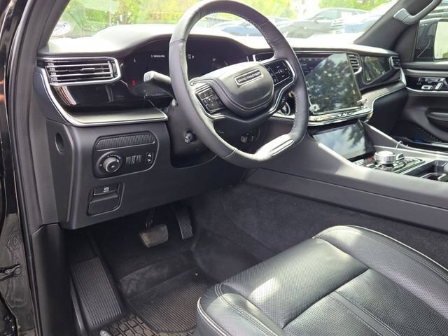 Certified 2024 Jeep Grand Wagoneer Series II Obsidian w/ Quick Order Packagew 28T AWD/4WD image 31