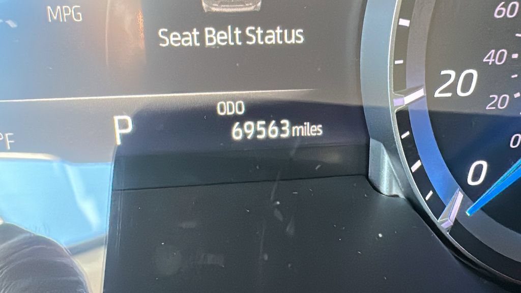 Used 2022 Toyota Highlander XLE AWD/4WD image 17
