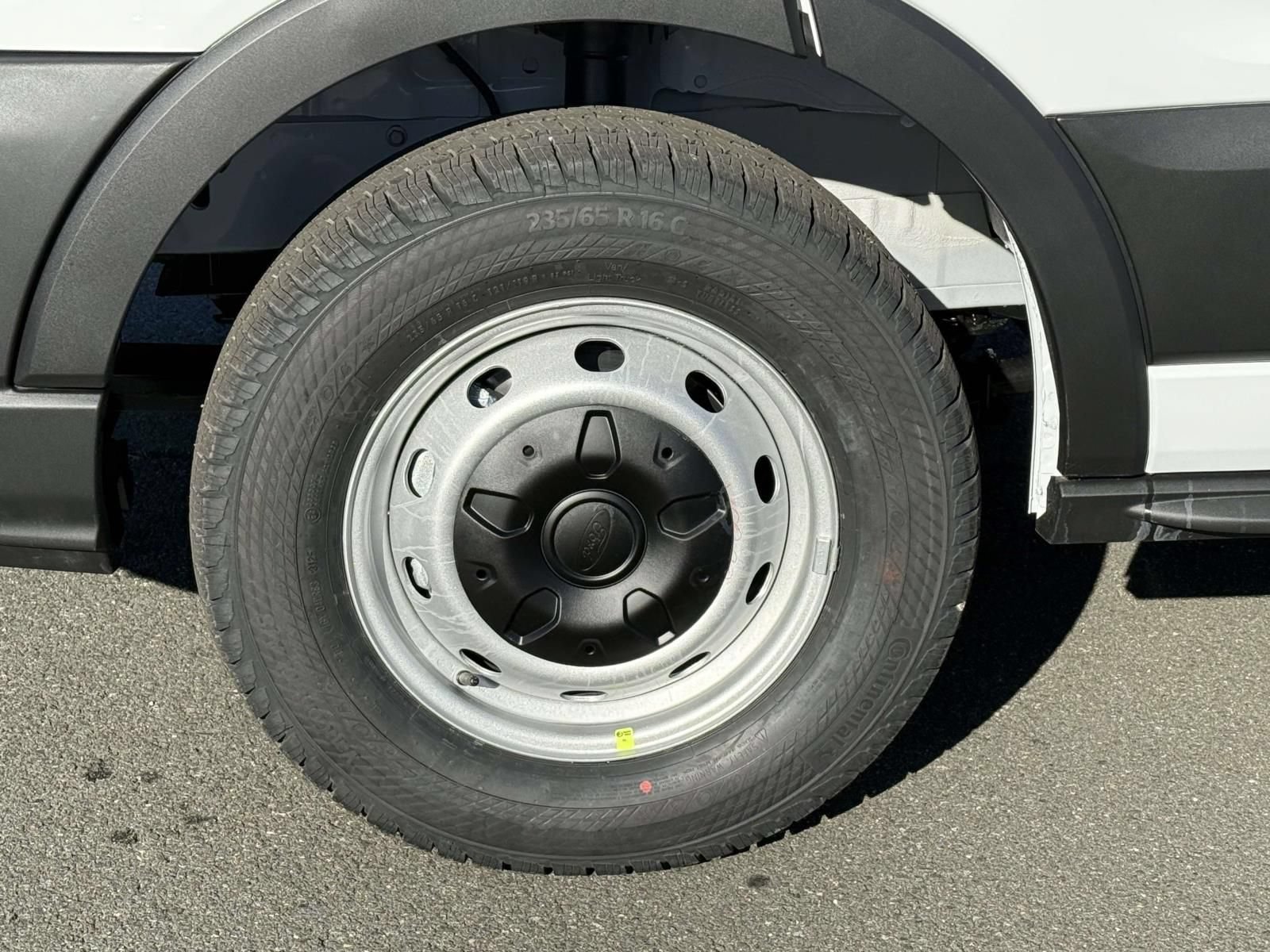 New 2026 Ford Transit 250 Low Roof w/ Load Area Protection Package RWD image 9
