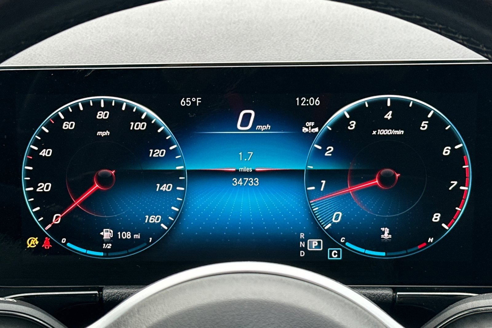 Used 2023 Mercedes-Benz GLA 250 4MATIC w/ Premium Package image 23