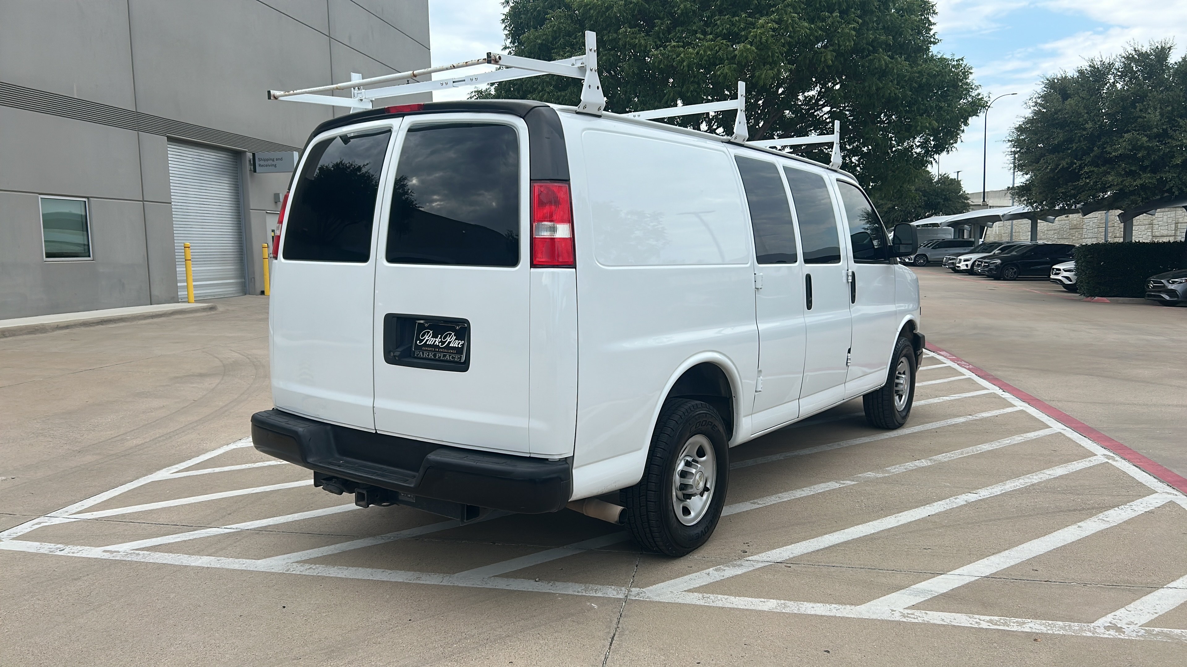 Used 2021 Chevrolet Express 2500 w/ Driver Convenience Package RWD image 5