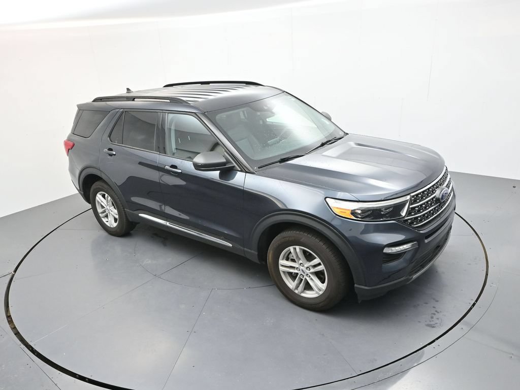 Used 2023 Ford Explorer XLT w/ Equipment Group 202A AWD/4WD image 22