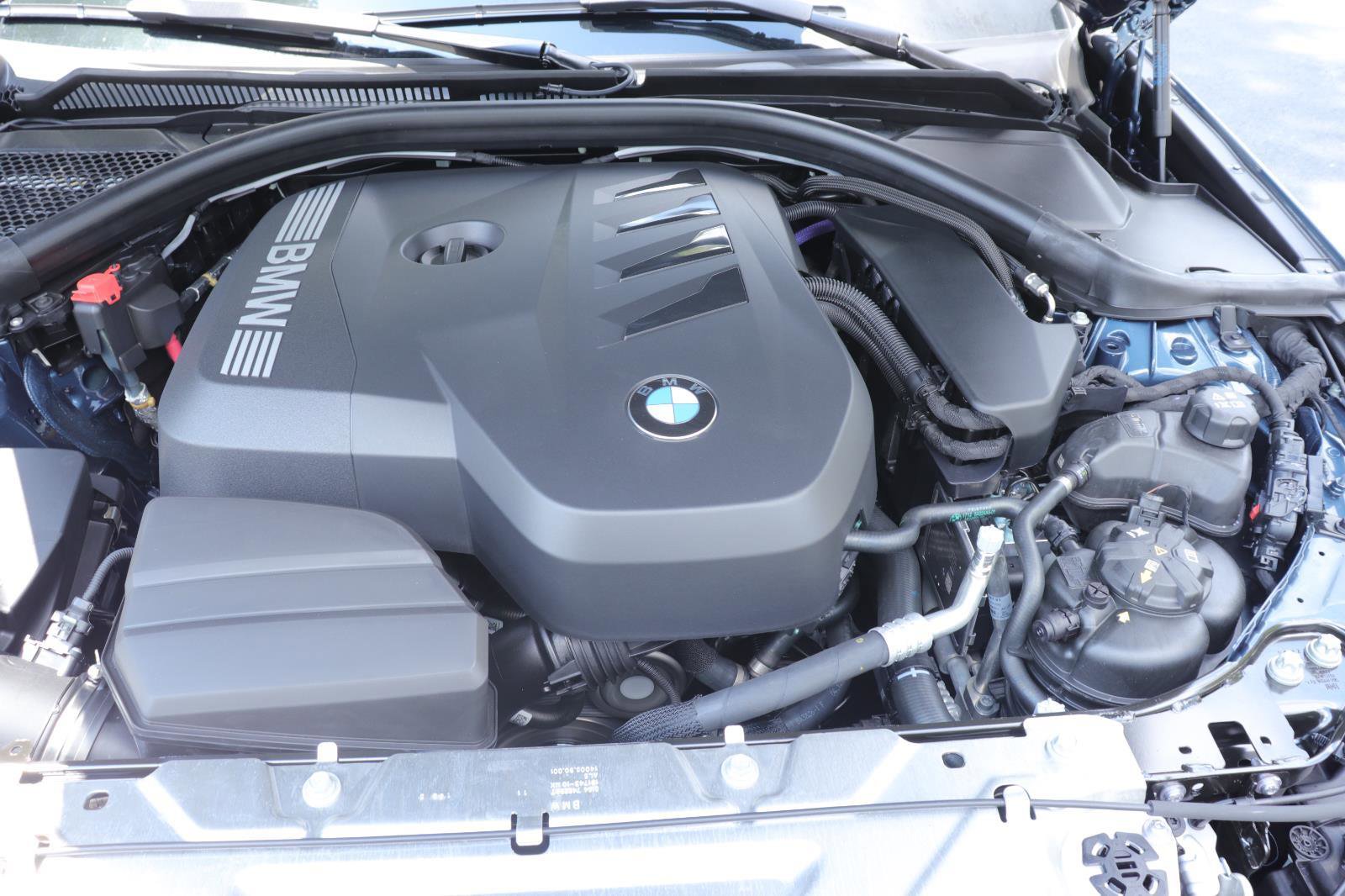 New 2025 BMW 330i Sedan w/ Convenience Package image 37