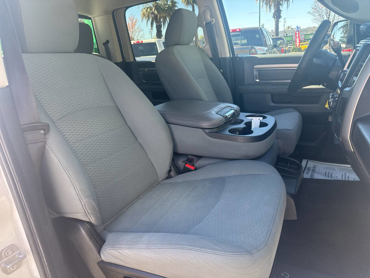 Used 2017 RAM 3500 SLT AWD/4WD image 19