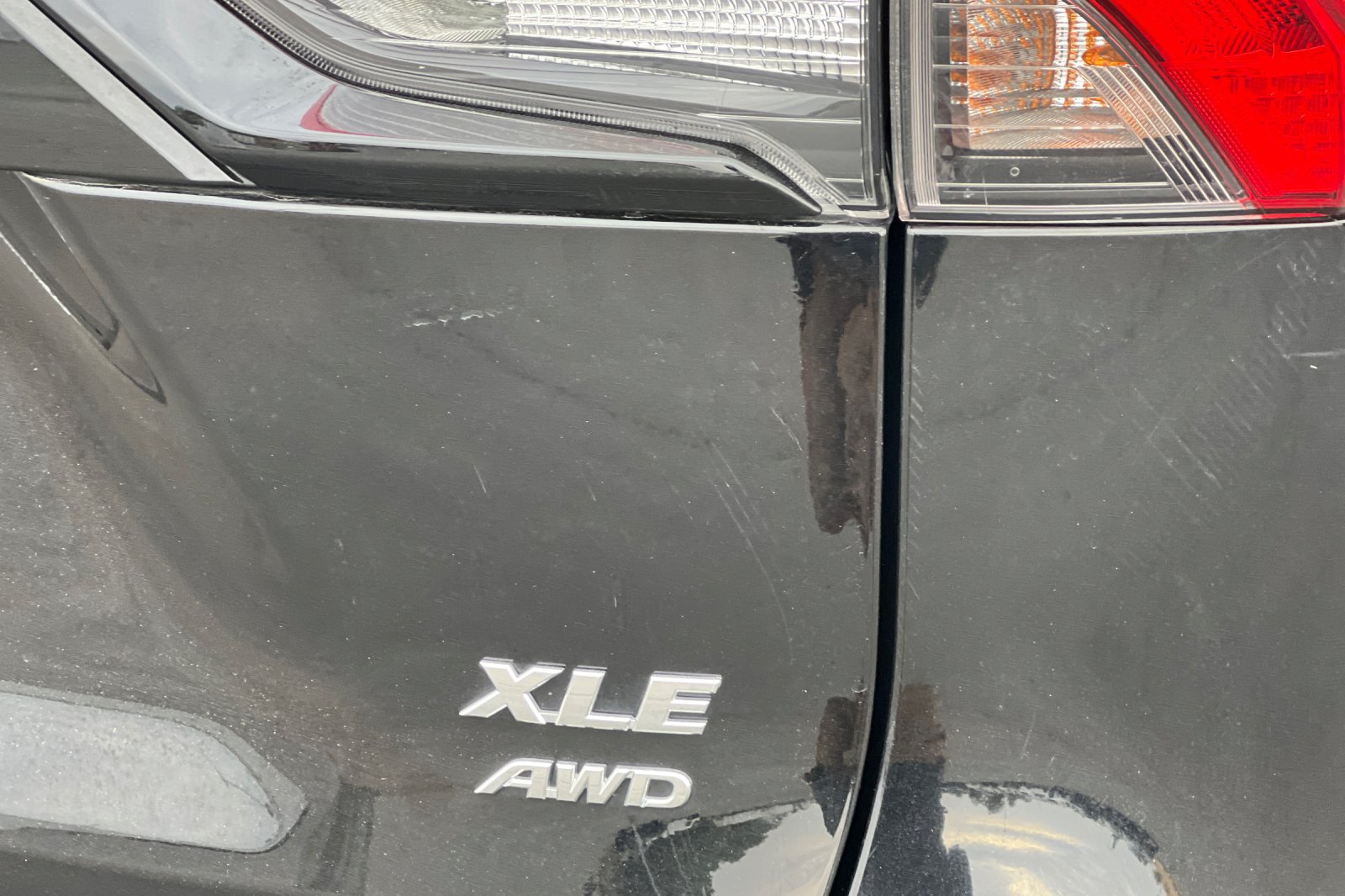 Used 2025 Toyota RAV4 XLE AWD/4WD image 29