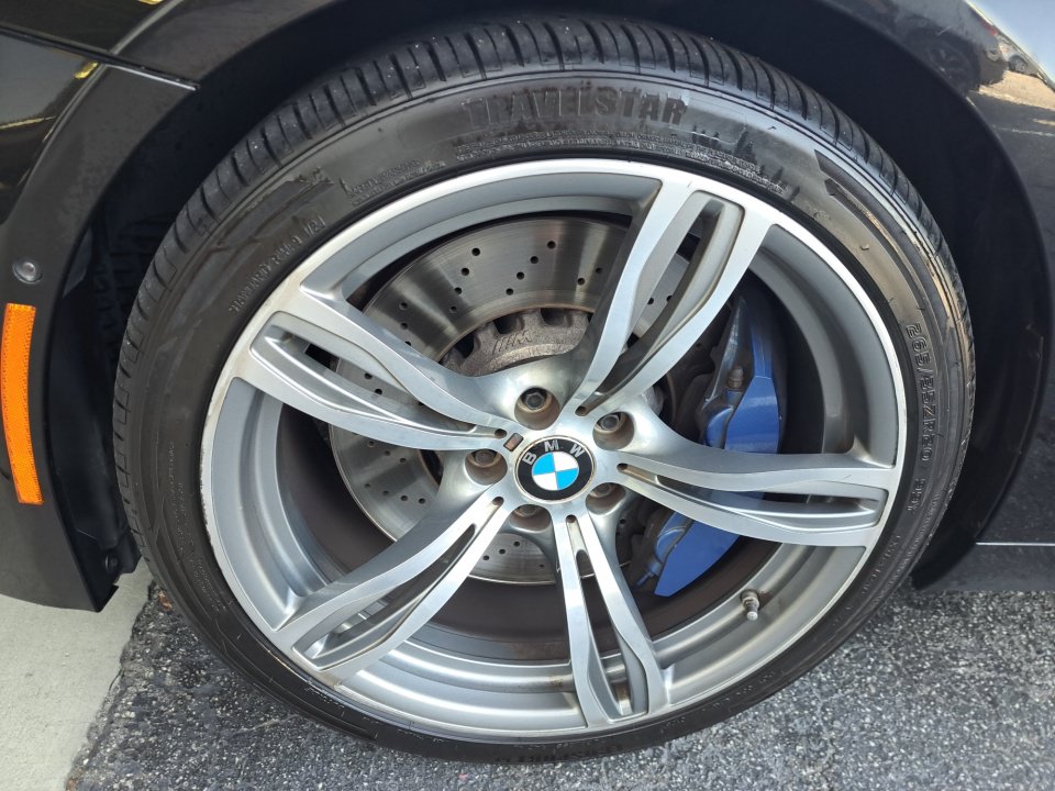 Used 2014 BMW M6 Convertible RWD image 22