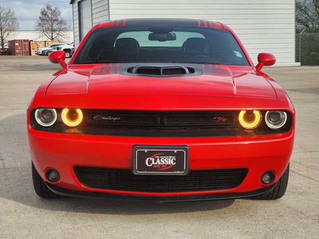 Used 2015 Dodge Challenger R/T video 2