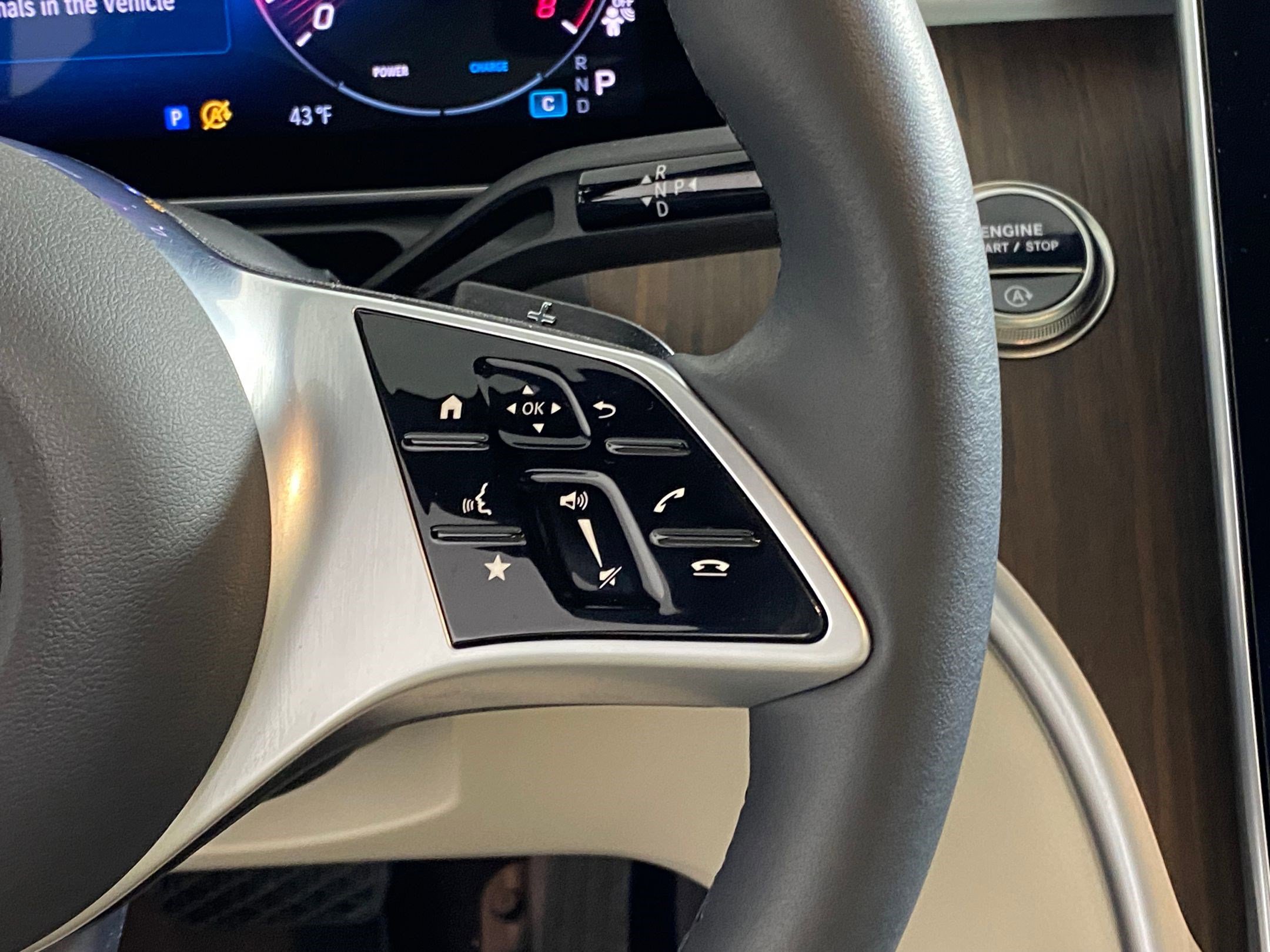 Certified 2025 Mercedes-Benz C 300 4MATIC Sedan image 29