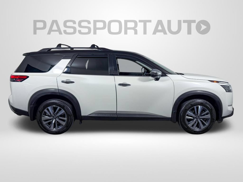 Certified 2024 Nissan Pathfinder SL AWD/4WD image 12