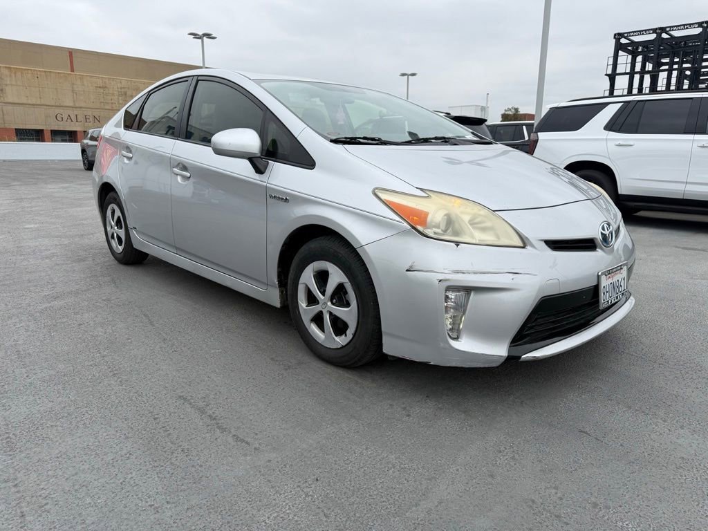 Used 2013 Toyota Prius Two FWD image 3