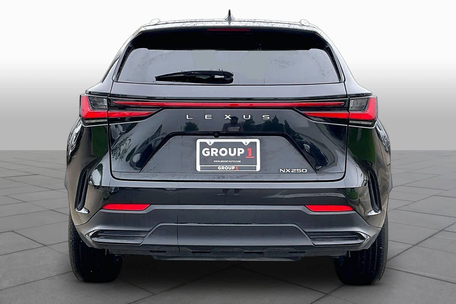 Used 2024 Lexus NX 250 FWD image 5