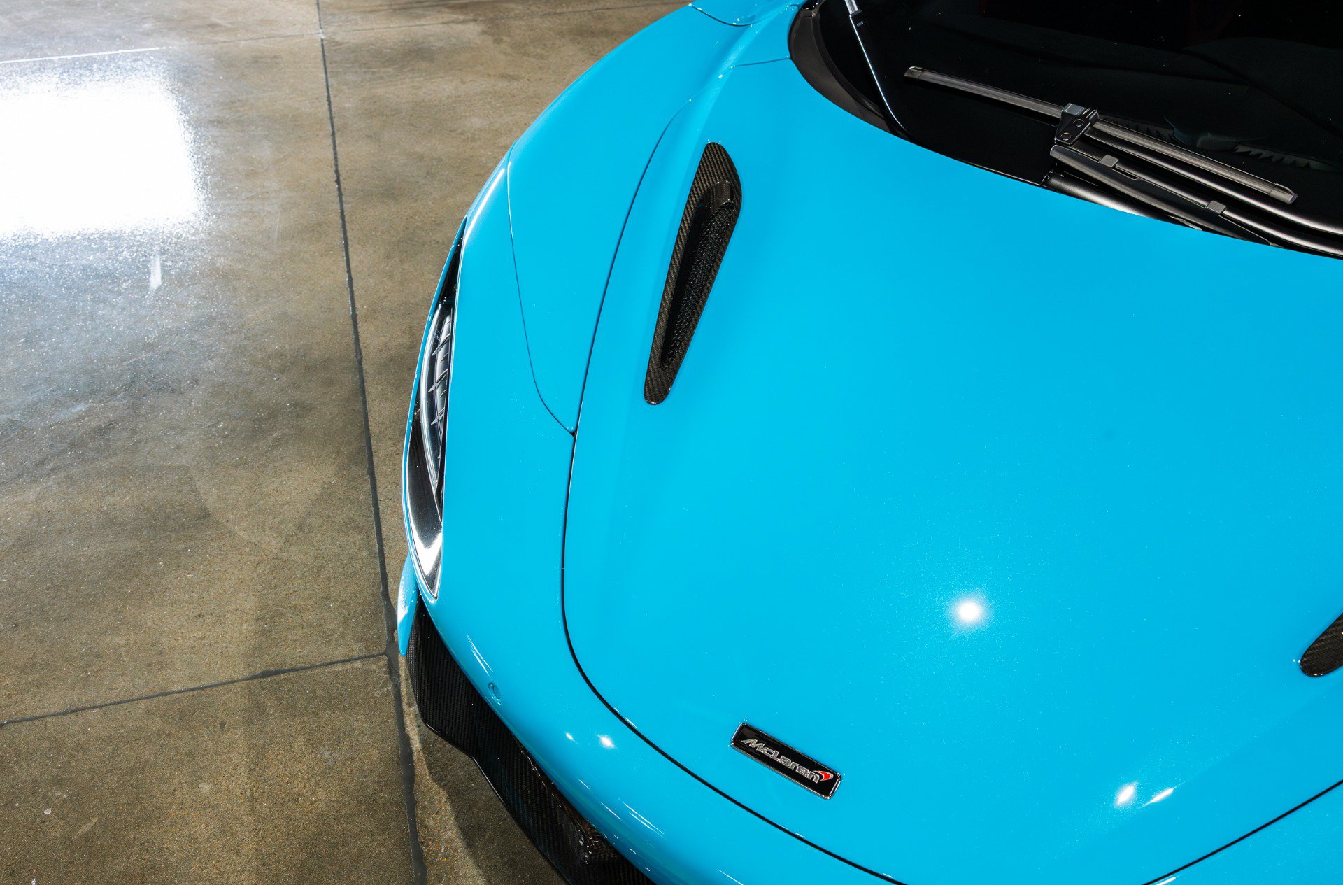 Used 2018 McLaren 720S RWD image 18