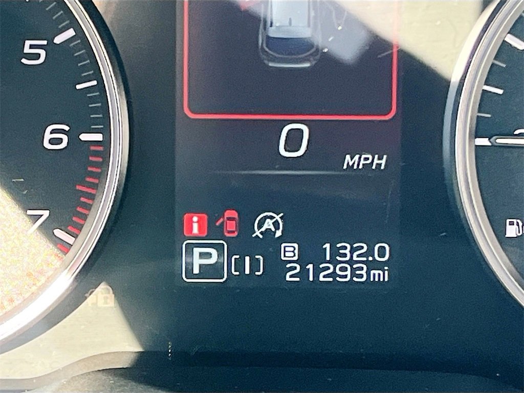 Used 2024 Subaru Crosstrek 2.5i Limited w/ Crosstrek Mirror Package image 12