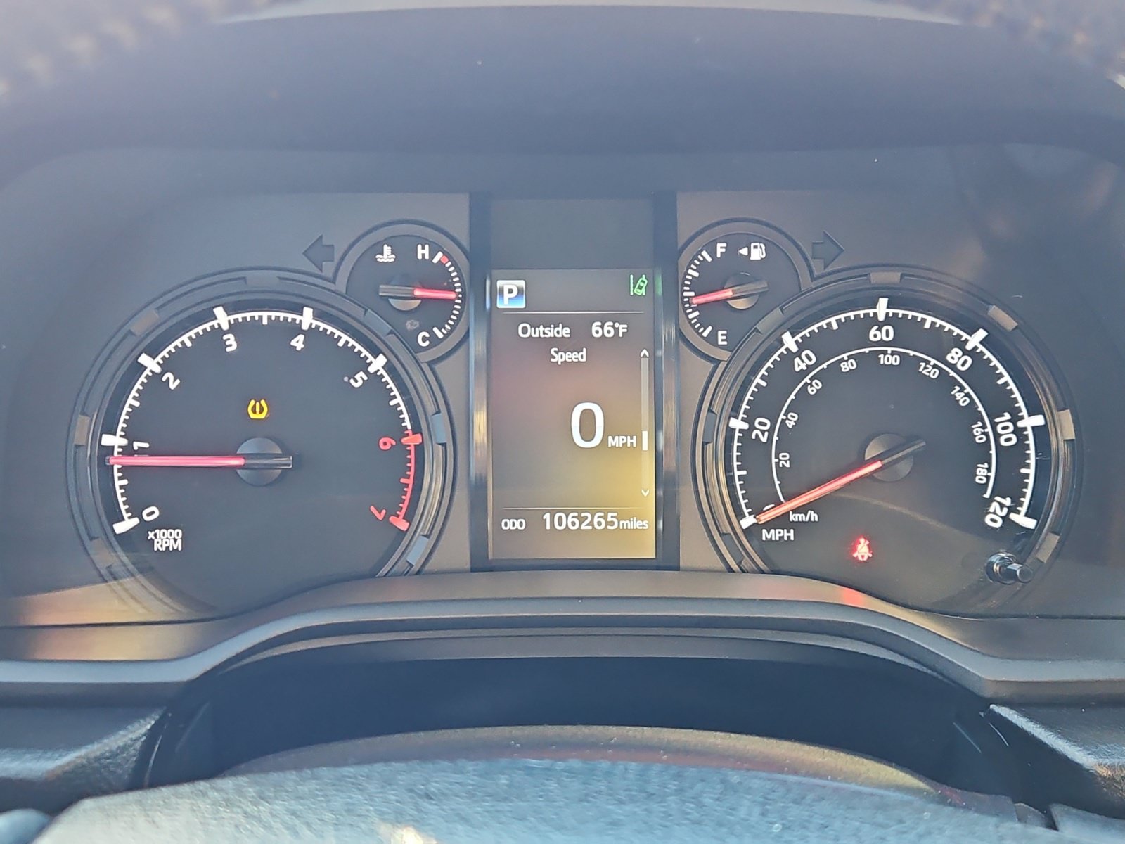 Used 2021 Toyota 4Runner SR5 AWD/4WD image 18