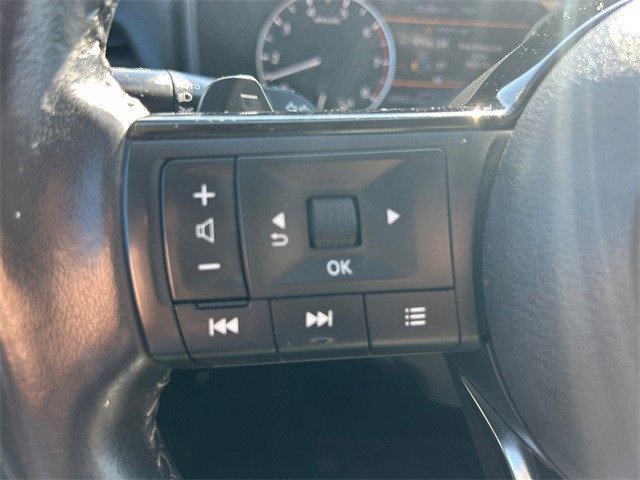 Used 2023 Nissan Rogue SV w/ SV Premium B Package image 23