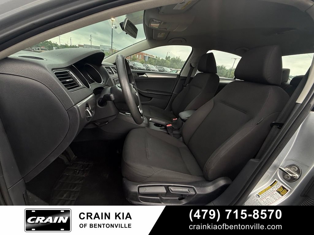 Used 2015 Volkswagen Jetta SE FWD image 20