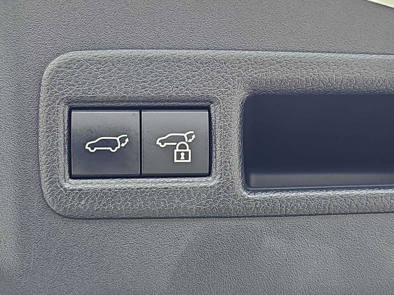 Certified 2023 Subaru Solterra AWD image 16
