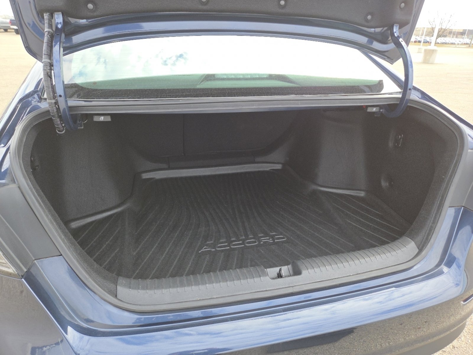 Used 2023 Honda Accord EX image 20