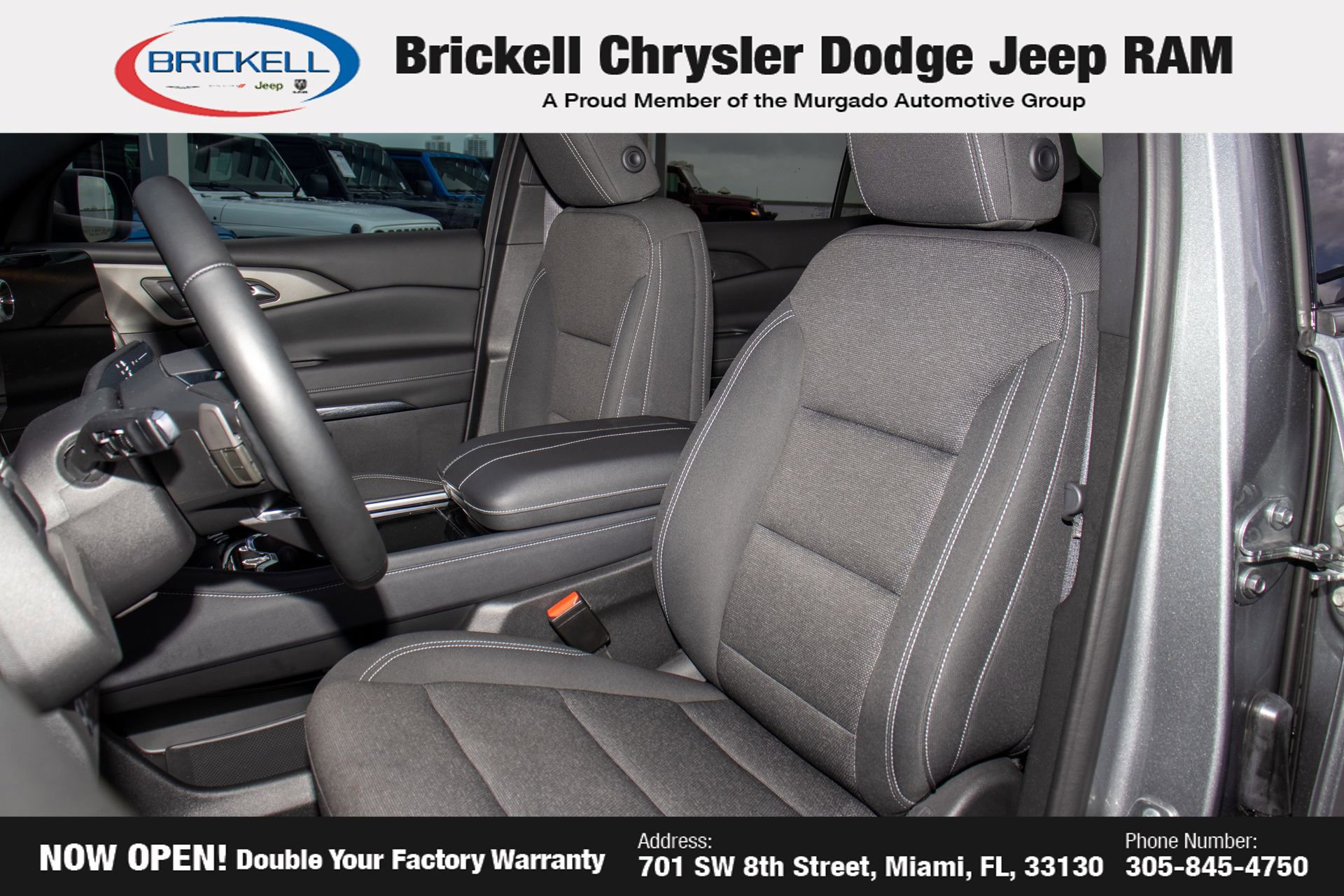 Used 2024 Chevrolet Traverse LT FWD image 16