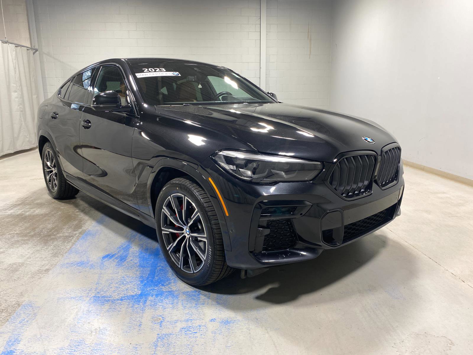 Certified 2023 BMW X6 xDrive40i w/ M Sport Package image 4