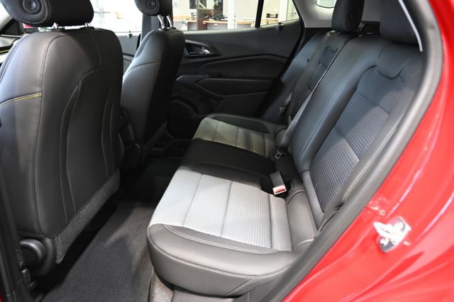 New 2026 Chevrolet Trax LT w/ Driver Confidence Package FWD image 11