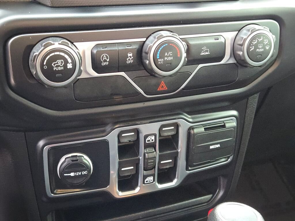 Used 2020 Jeep Gladiator Sport w/ Quick Order Package 24S image 27