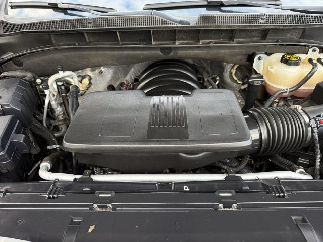 Used 2023 Chevrolet Tahoe Z71 w/ Luxury Package AWD/4WD image 34